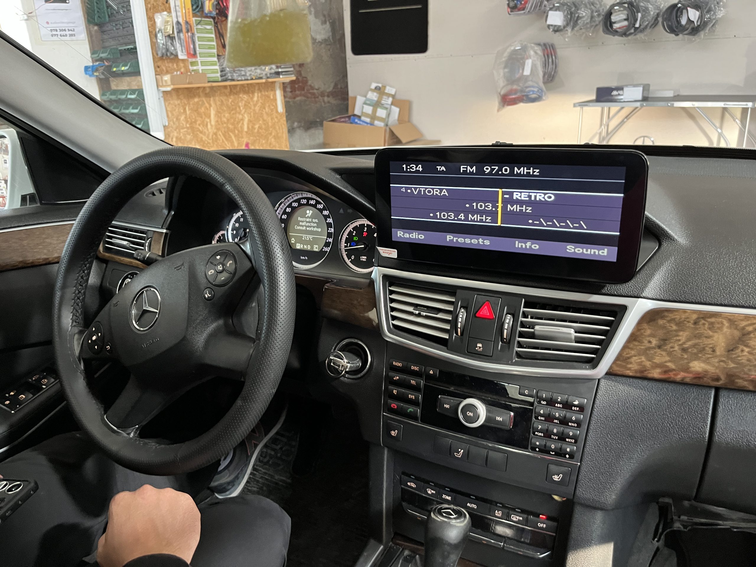 10.25” OEM Android Multimedija - Mercedes E Class W212 2009-2016 (4+64GB/8core) - Image 2